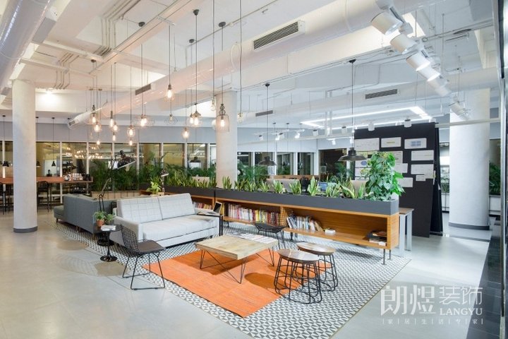 開放辦創意花卉隔斷