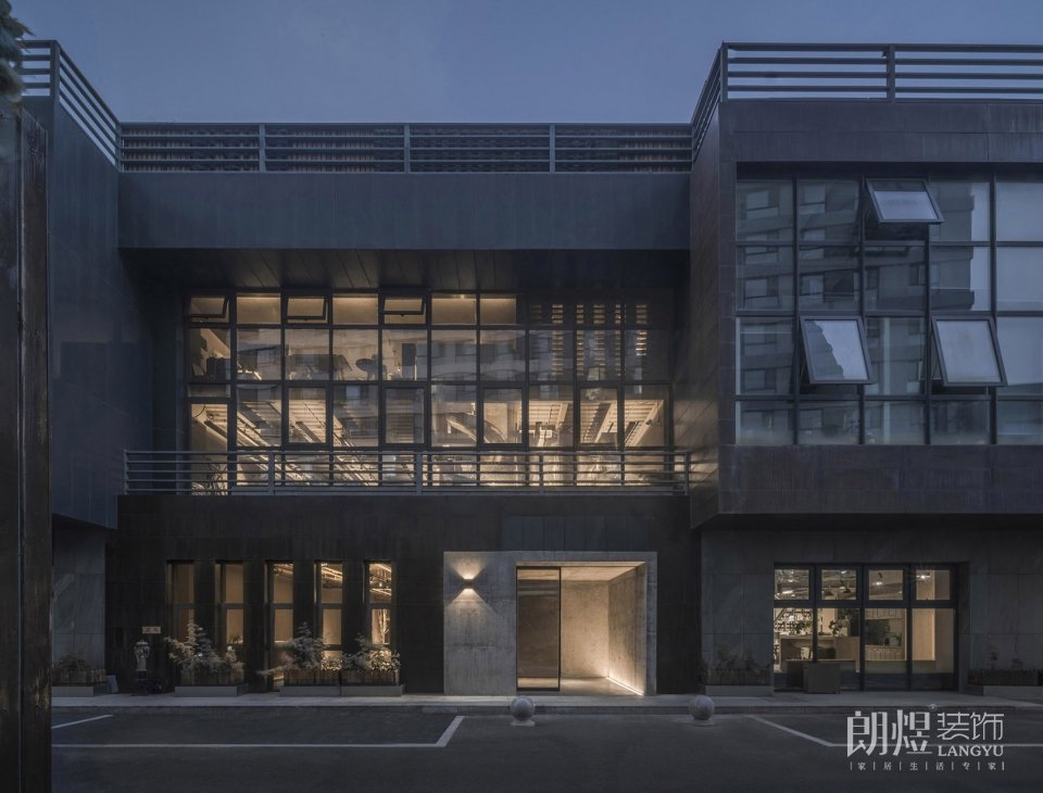 “黑色盒子”創意辦公室裝修效果圖