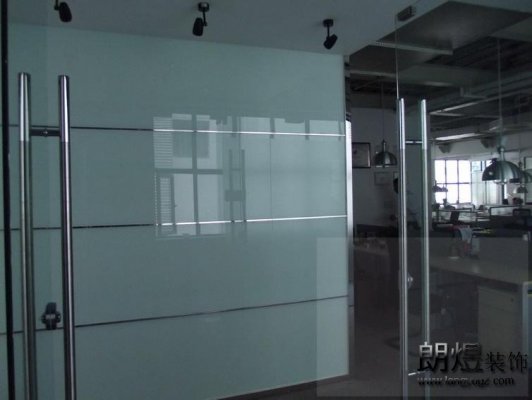 辦公室裝修大門材料應該如何選擇？【經驗分享】