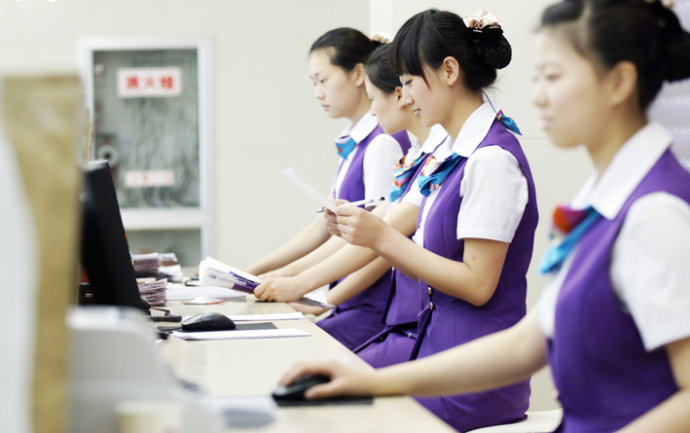 電銷公司辦公室裝修設計圖片