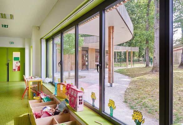 幼兒園裝修完滿5個月了能上學嗎？